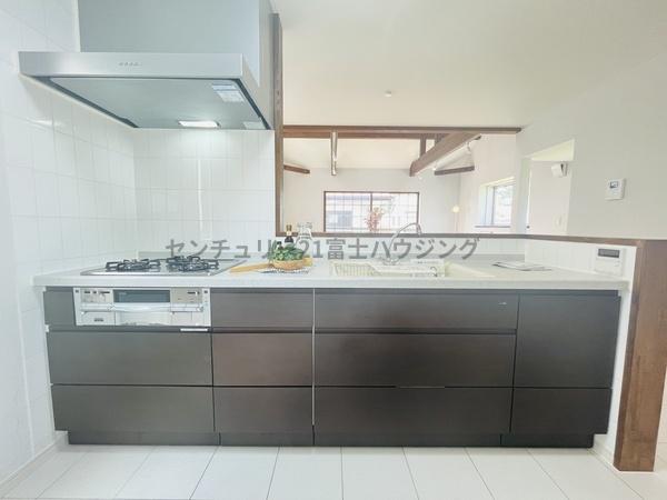 茅ヶ崎市東海岸南３丁目の中古一戸建て