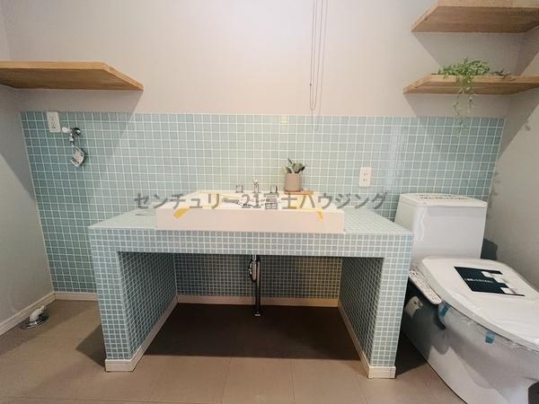 茅ヶ崎市東海岸南３丁目の中古一戸建て