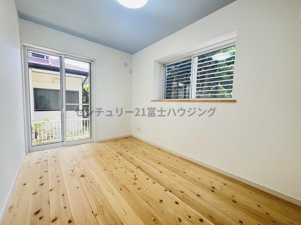 茅ヶ崎市東海岸南３丁目の中古一戸建