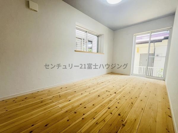 茅ヶ崎市東海岸南３丁目の中古一戸建