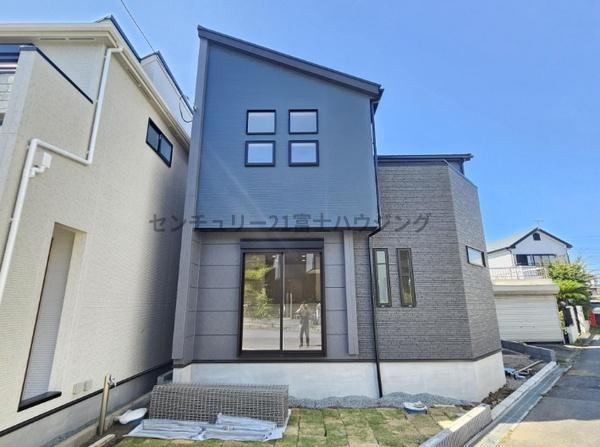 茅ヶ崎市室田３丁目の新築一戸建