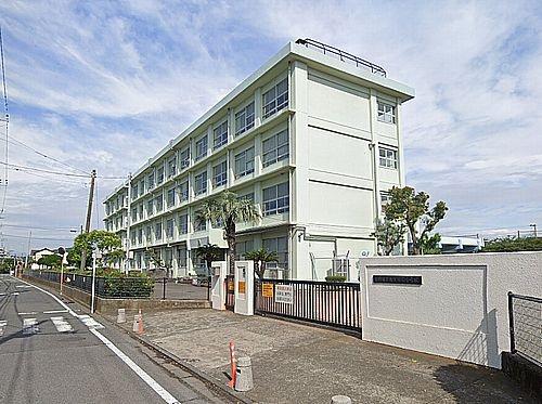 平塚市虹ケ浜の新築一戸建(平塚市立なでしこ小学校)
