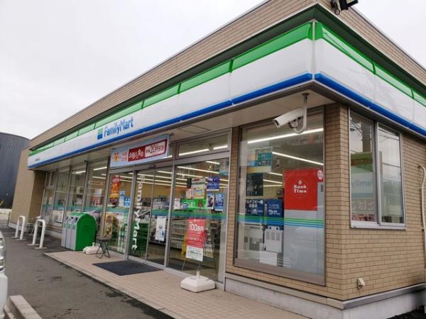 茅ヶ崎市中島の新築一戸建(ファミリーマート茅ヶ崎中島北店)