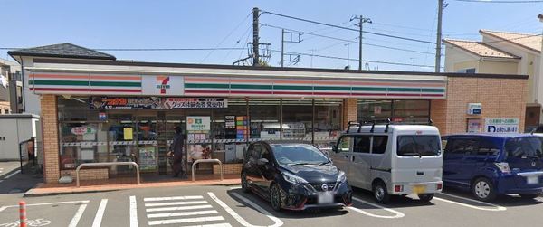 グランドビュー茅ヶ崎(セブンイレブン茅ケ崎香川4丁目店)