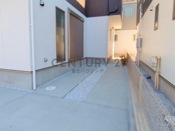 茅ヶ崎市室田2期　新築分譲住宅　2号棟　全3棟