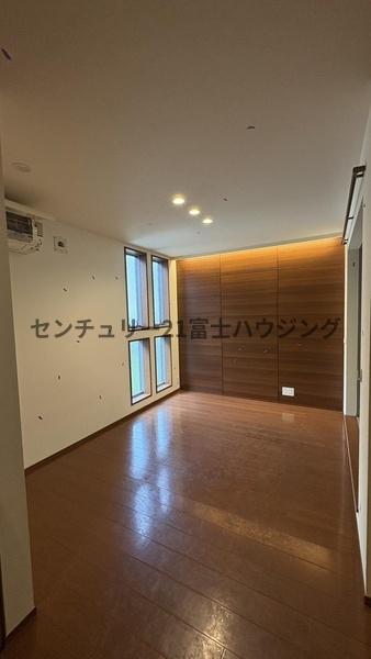 茅ヶ崎市菱沼１丁目の中古一戸建て