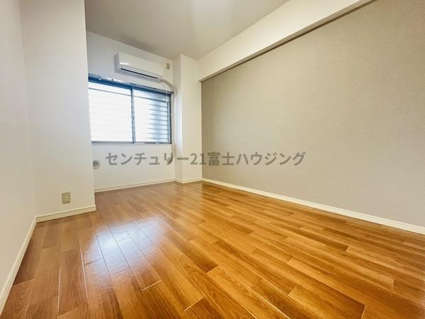 ビッグヴァングランヴァーグ茅ヶ崎