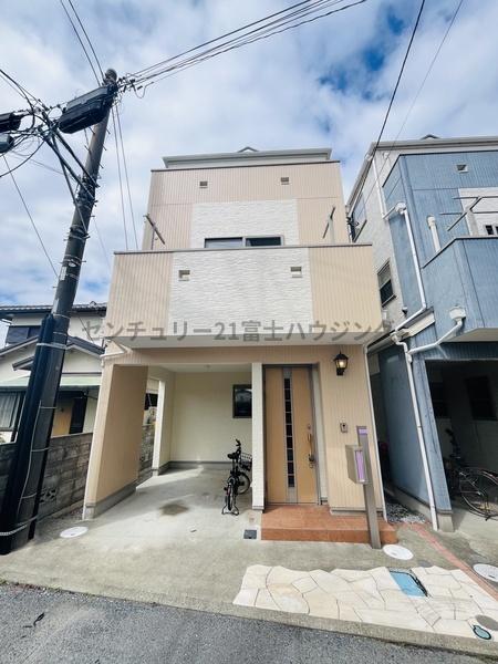 茅ヶ崎市小桜町の中古一戸建