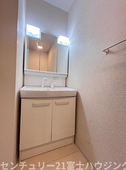 茅ヶ崎市本村３丁目の中古一戸建て