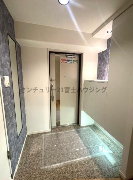 サーパス茅ヶ崎駅前