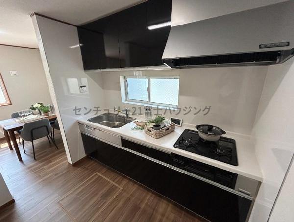 茅ヶ崎市香川６丁目の中古一戸建