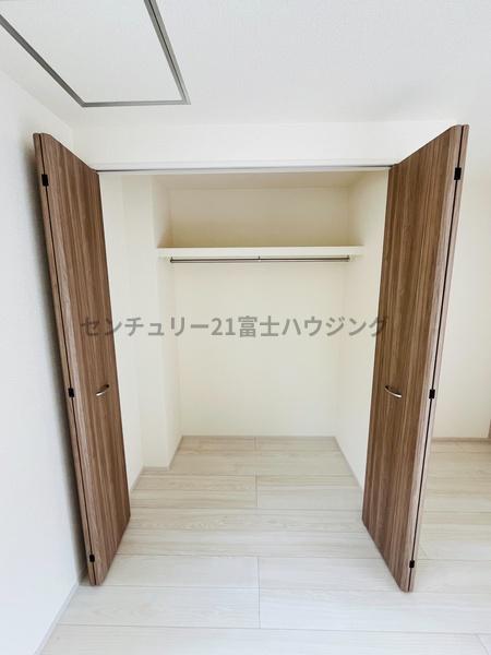 茅ヶ崎市高田１丁目　新築戸建　2号棟　全3棟