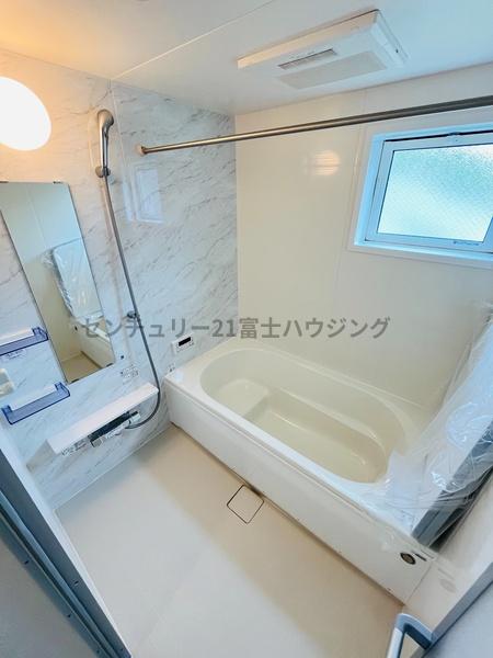 茅ヶ崎市高田１丁目　新築戸建　2号棟　全3棟