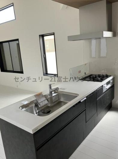 茅ヶ崎市南湖４丁目の新築一戸建