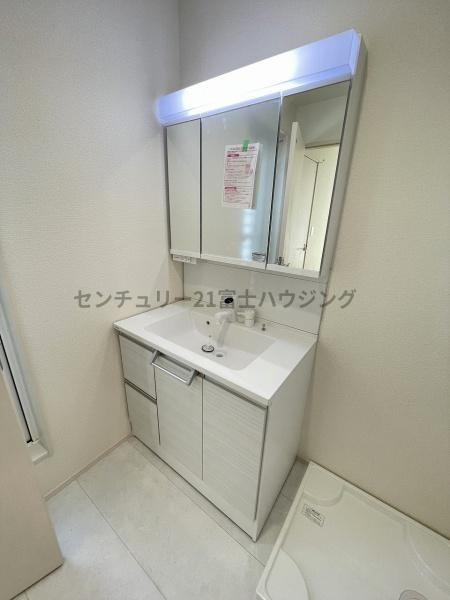 茅ヶ崎市小和田１丁目の新築一戸建