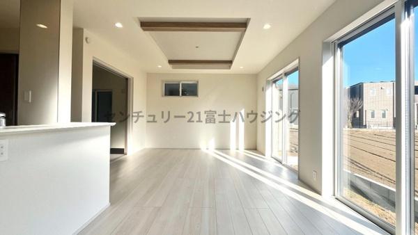 茅ヶ崎市香川6丁目　新築戸建