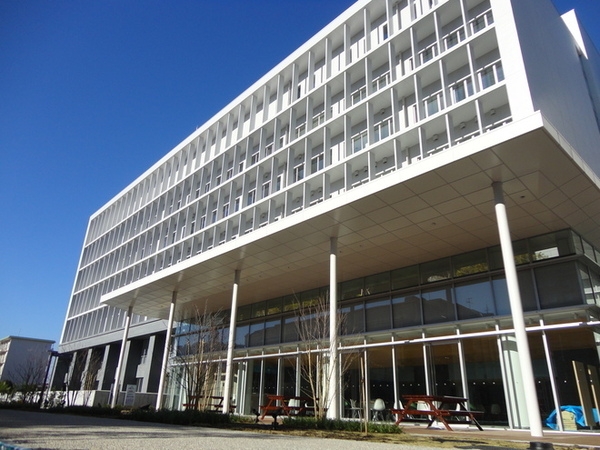 茅ヶ崎市南湖4丁目の新築一戸建(茅ヶ崎市役所)