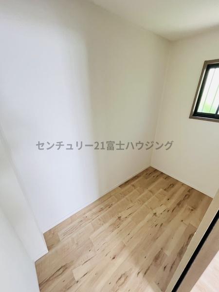 茅ヶ崎市室田２丁目の中古一戸建て