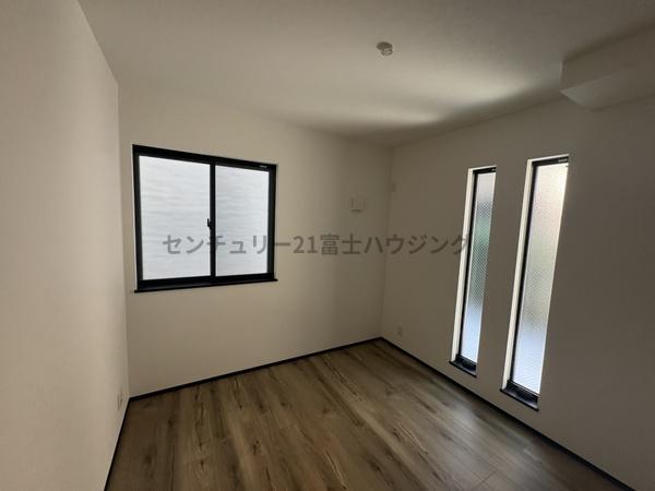 茅ヶ崎市円蔵2丁目　新築3号棟　全4棟