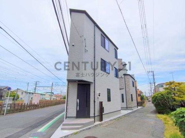 茅ヶ崎市浜竹１丁目の新築一戸建