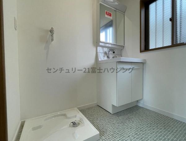 茅ヶ崎市柳島１丁目の中古一戸建て
