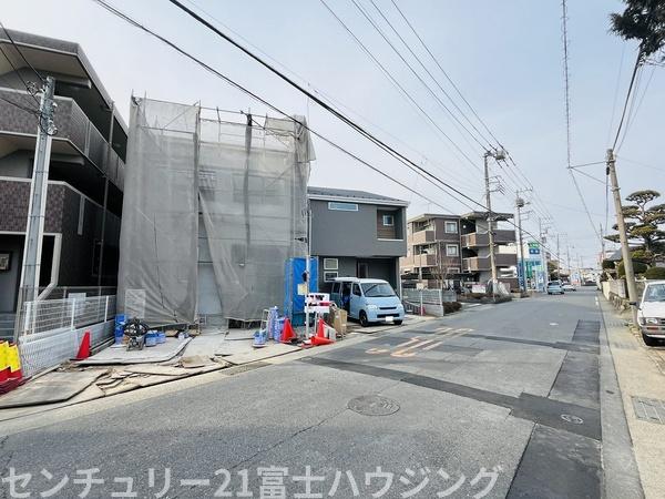 茅ヶ崎市矢畑　新築分譲住宅　1号棟　全2棟