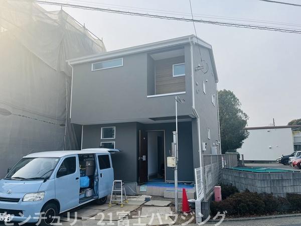 茅ヶ崎市矢畑　新築分譲住宅　1号棟　全2棟