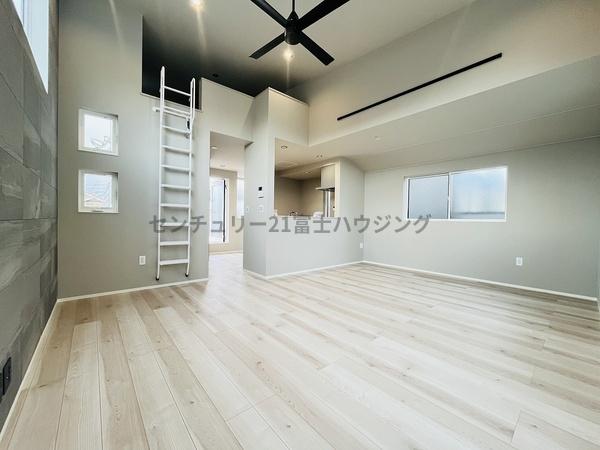 藤沢市辻堂３丁目の新築一戸建