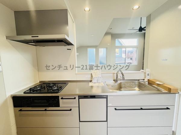 藤沢市辻堂３丁目の新築一戸建