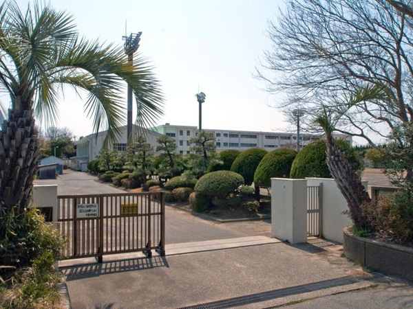 茅ヶ崎市柳島1期 新築分譲住宅 1号棟 全2棟(茅ヶ崎市立中島中学校)