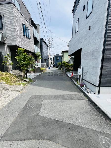 茅ヶ崎市本宿町　新築分譲住宅　B棟