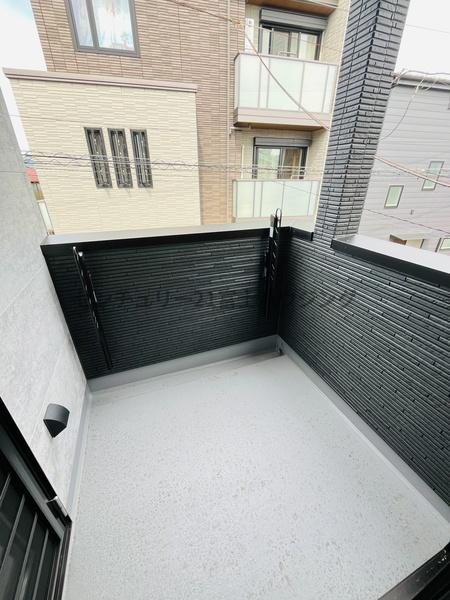 茅ヶ崎市本宿町　新築分譲住宅　B棟