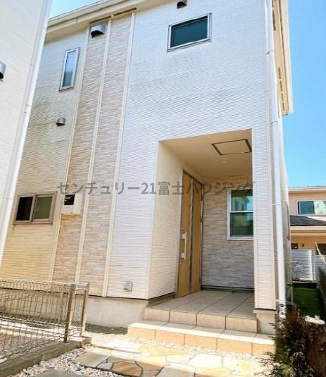 茅ヶ崎市室田１丁目の中古一戸建