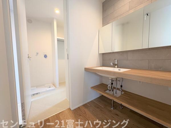 茅ヶ崎市松風台Ⅲ　新築分譲住宅　A棟　全2棟