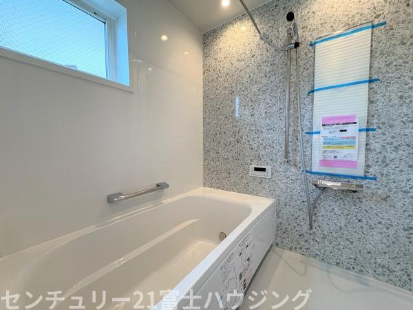 茅ヶ崎市松風台Ⅲ　新築分譲住宅　B棟　全2棟