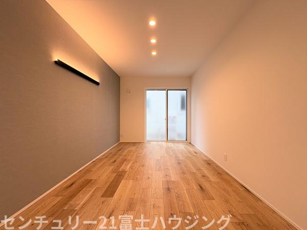 茅ヶ崎市松風台Ⅲ　新築分譲住宅　B棟　全2棟