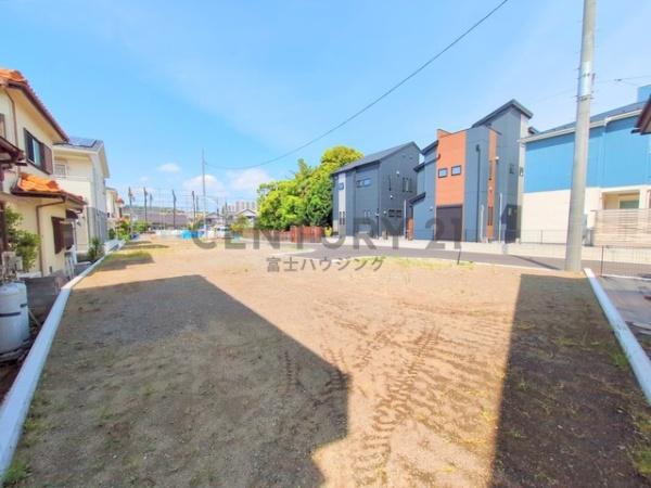茅ヶ崎市高田１丁目の土地