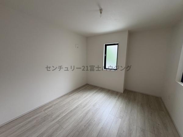 茅ヶ崎市共恵１丁目の新築一戸建