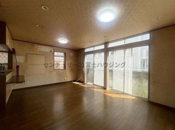 茅ヶ崎市南湖６丁目の中古一戸建