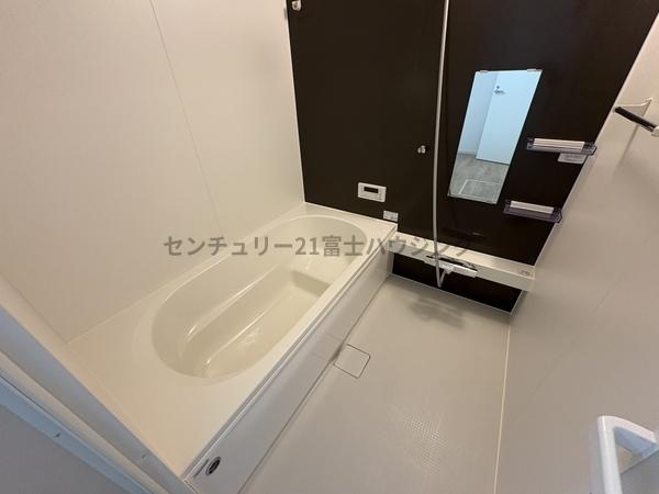 茅ヶ崎市赤羽根の新築一戸建(バス)