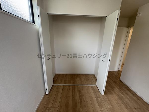 茅ヶ崎市赤羽根の新築一戸建(収納)