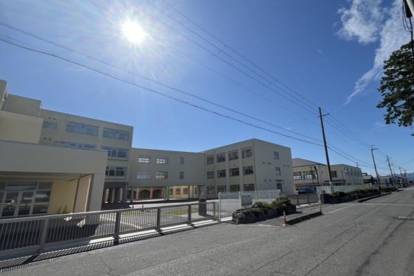 野洲市乙窪の土地(野洲市立中主小学校)