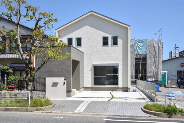 大津市尾花川の新築一戸建