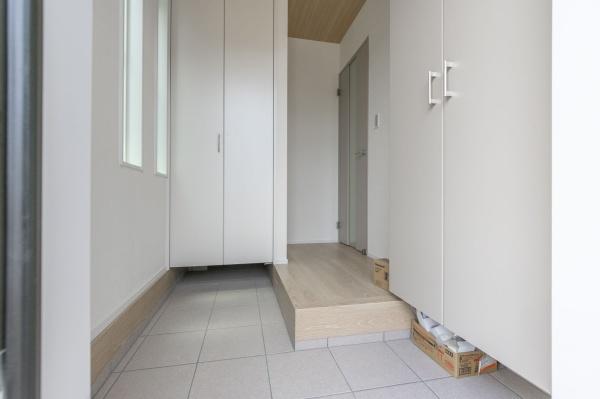 高槻市安岡寺町２丁目の新築一戸建