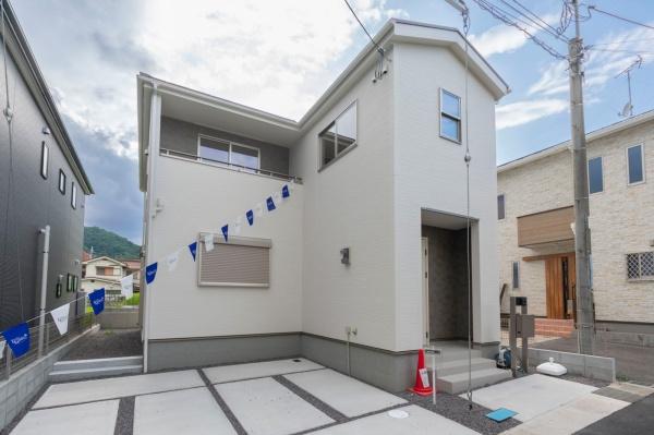 大津市錦織２丁目の新築一戸建