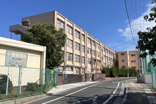 草津市橋岡町の新築一戸建(草津市立老上中学校)