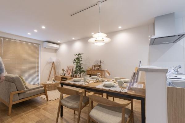 草津市橋岡町の新築一戸建