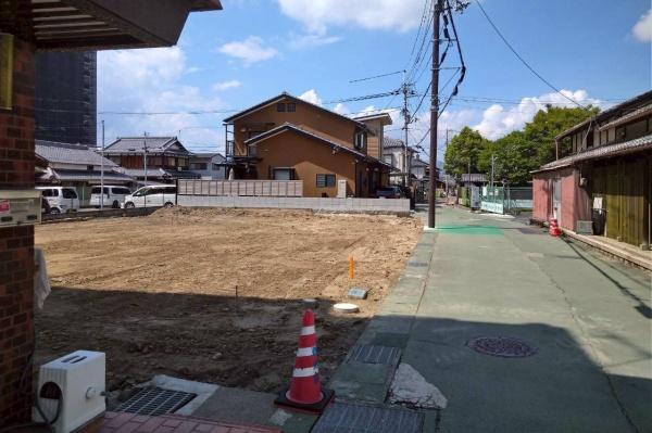 草津市草津2丁目の土地(前面道路含む現地写真)