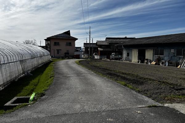 東近江市北花沢町の中古一戸建て