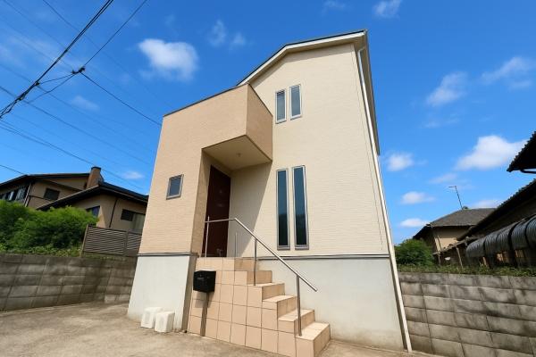 仰木の里東5丁目貸家